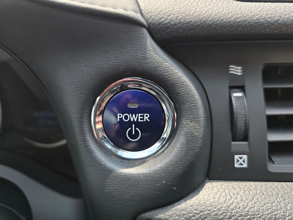 Used 2014 Lexus CT 200h w/ F Sport w/Nuluxe Interior FWD image 10