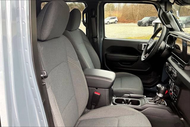 Used 2024 Jeep Wrangler Willys image 7