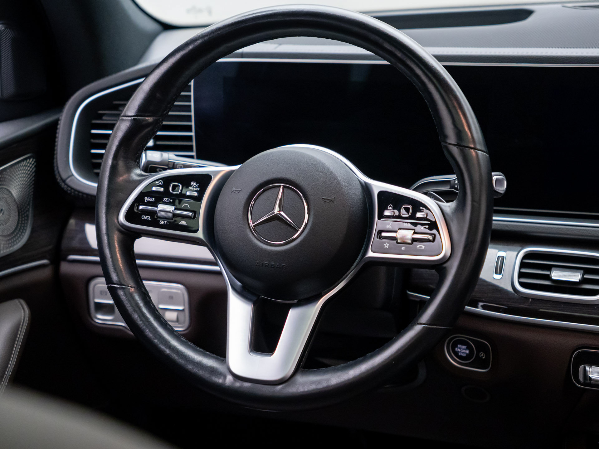 Used 2023 Mercedes-Benz GLS 450 4MATIC image 10