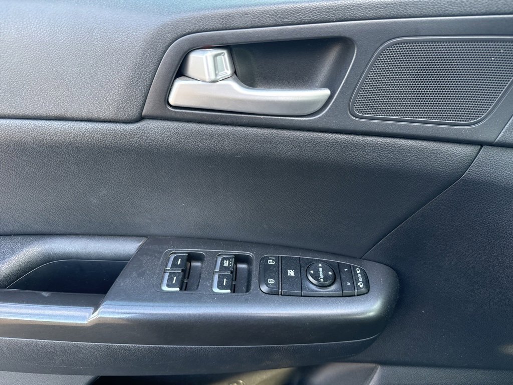 Used 2017 Kia Sportage EX w/ EX Technology Package image 13