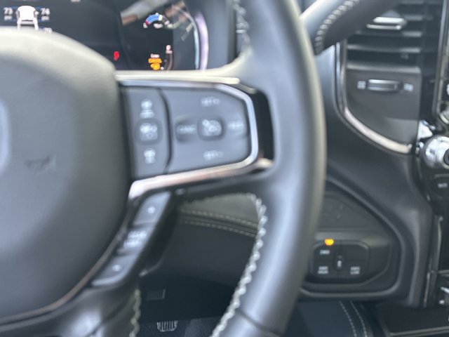 New 2025 RAM 2500 Limited AWD/4WD image 29