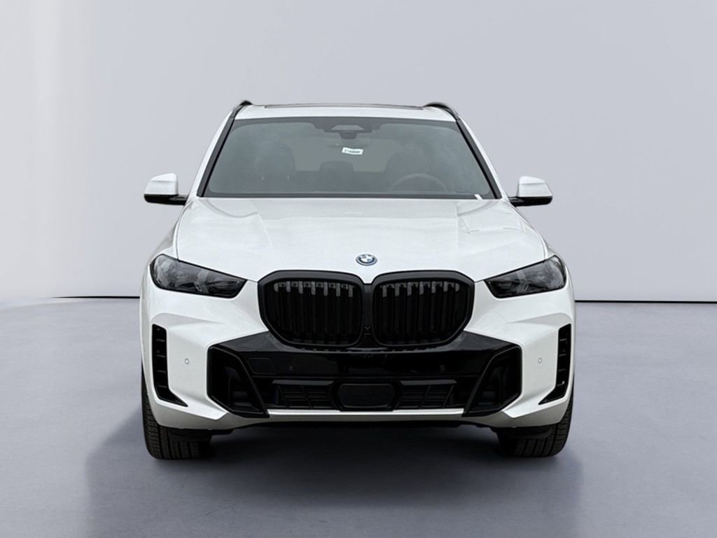 New 2026 BMW X5 xDrive50e w/ Executive Package image 8