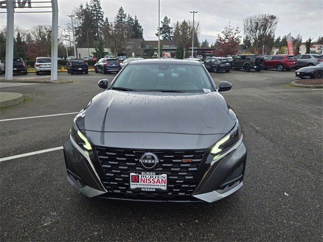 Used 2025 Nissan Altima 2.5 SR image 3