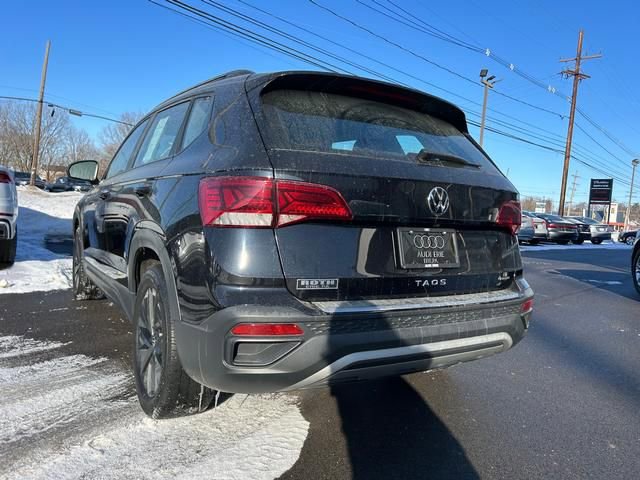 Used 2022 Volkswagen Taos S image 5