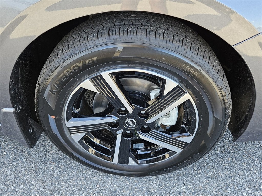 New 2025 Nissan Sentra SV w/ All-Weather Package image 13