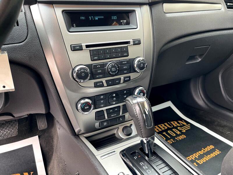 Used 2011 Ford Fusion Hybrid image 30