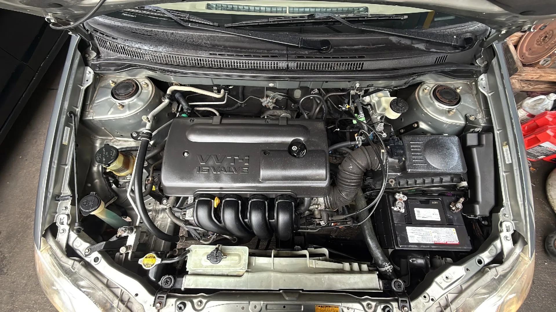 Used 2004 Toyota Corolla LE image 32