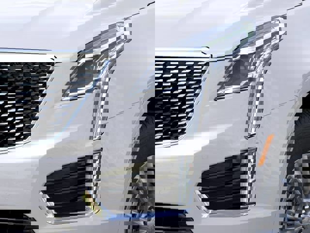 New 2026 Cadillac XT5 Luxury image 10