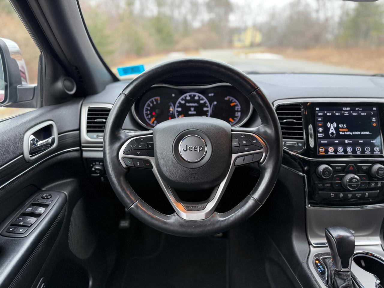 Used 2021 Jeep Grand Cherokee Limited image 14