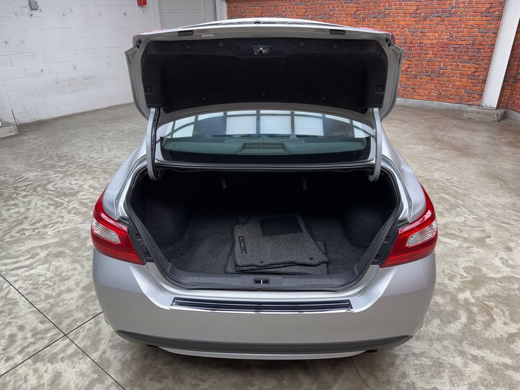 Used 2016 Nissan Altima 2.5 SR FWD image 28