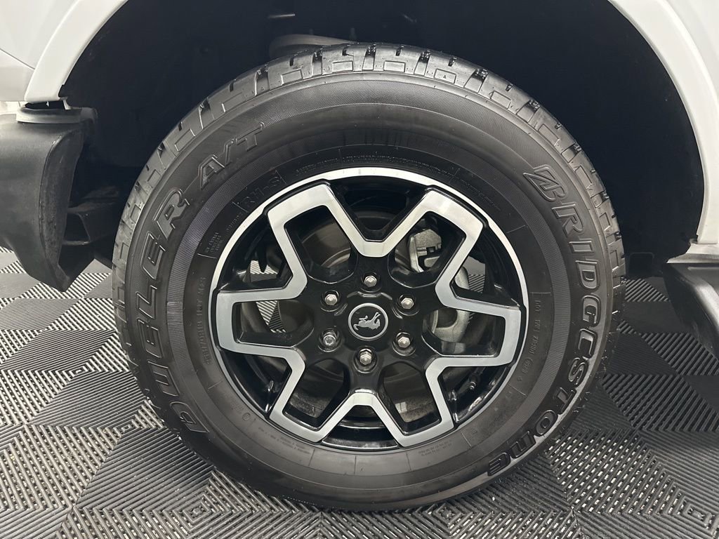 Used 2025 Ford Bronco Outer Banks image 36