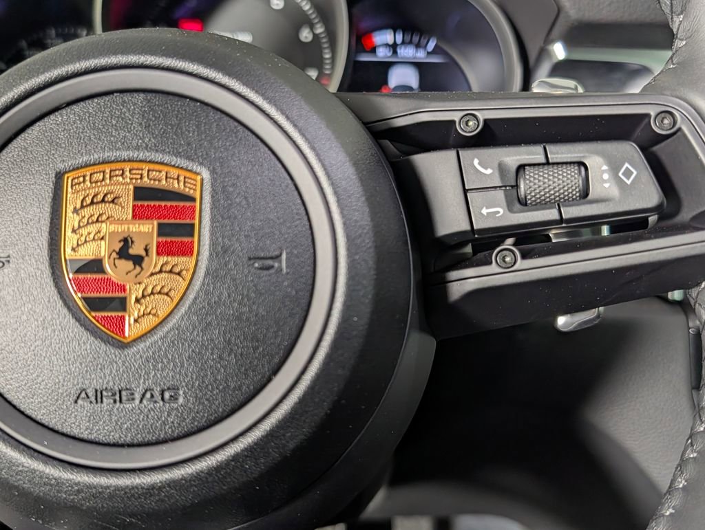 New 2026 Porsche Macan AWD/4WD image 39
