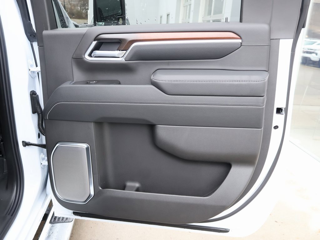 New 2026 GMC Sierra 3500 Denali w/ Denali Reserve Package image 42