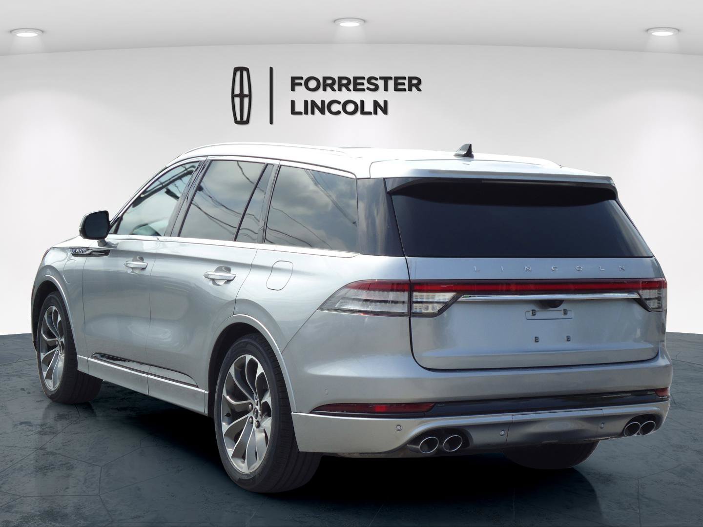 Certified 2023 Lincoln Aviator Grand Touring w/ Equipment Group 301A AWD/4WD image 5