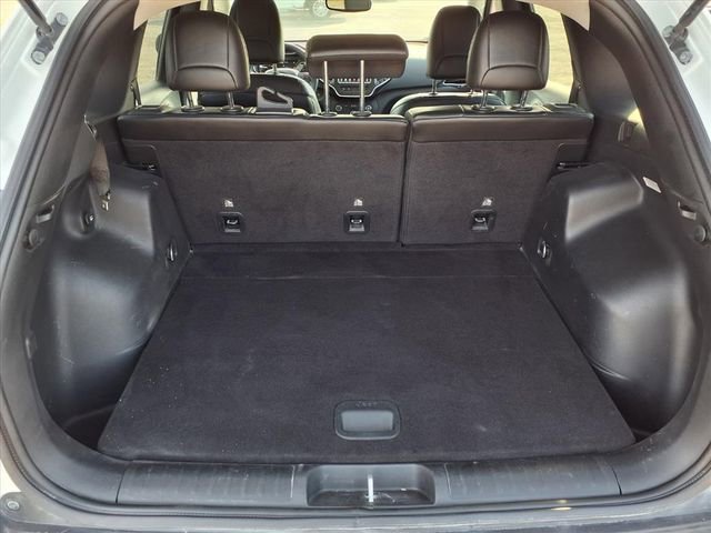 Used 2021 Jeep Cherokee Trailhawk w/ Technology Group image 77