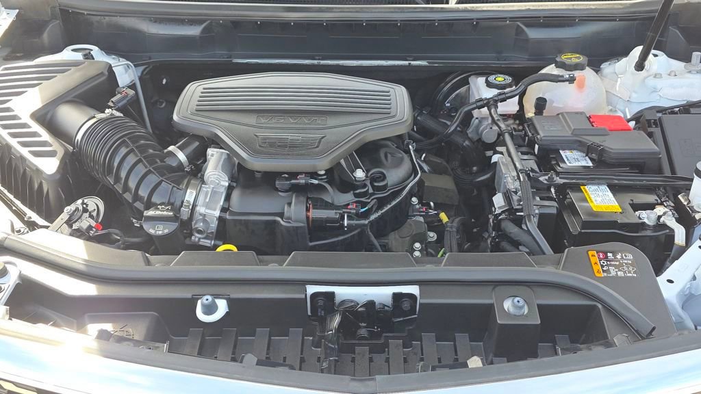 Used 2025 Cadillac XT5 Premium Luxury image 10