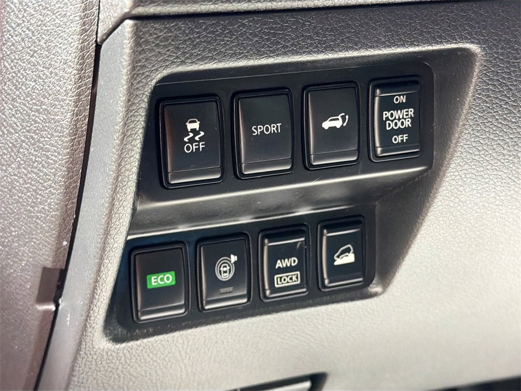 Used 2016 Nissan Rogue SL image 10