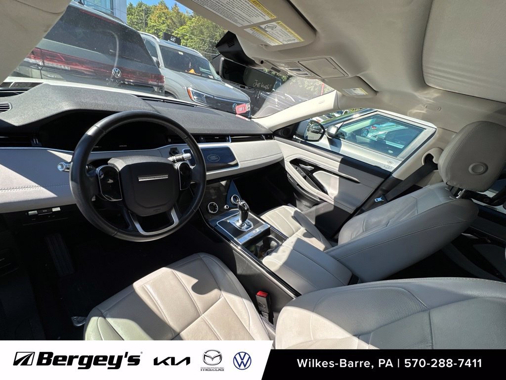 Used 2020 Land Rover Range Rover Evoque SE AWD/4WD image 9