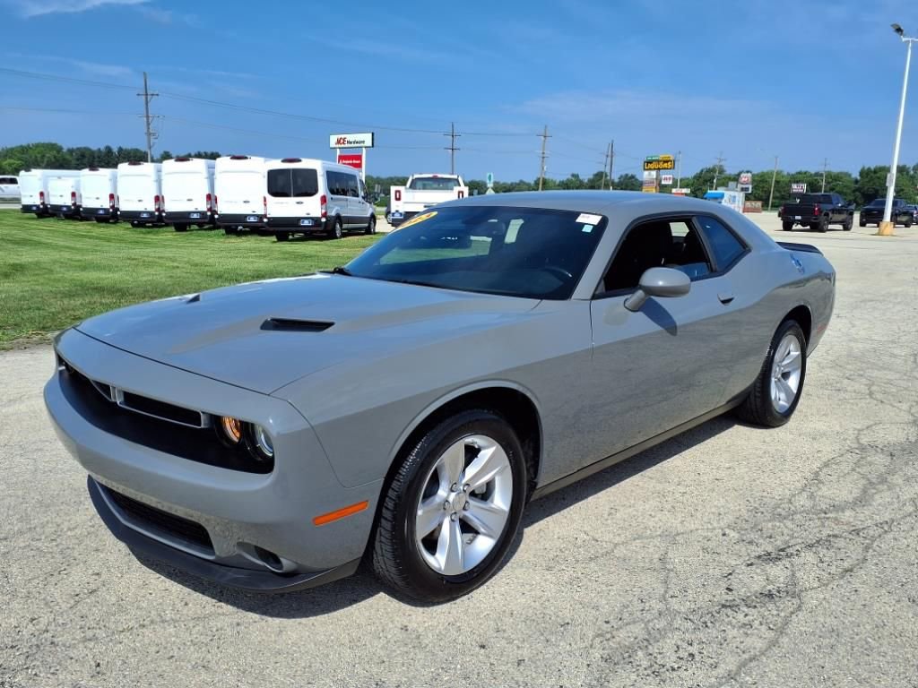 Used 2023 Dodge Challenger SXT image 7