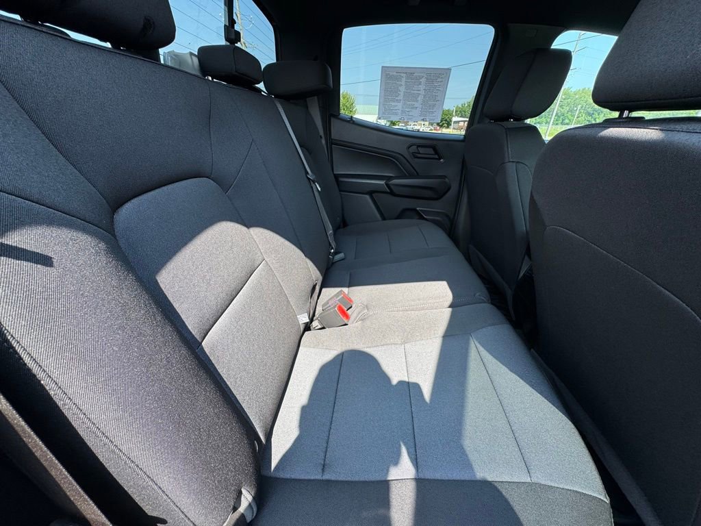 Used 2025 Chevrolet Colorado Trail Boss AWD/4WD image 30