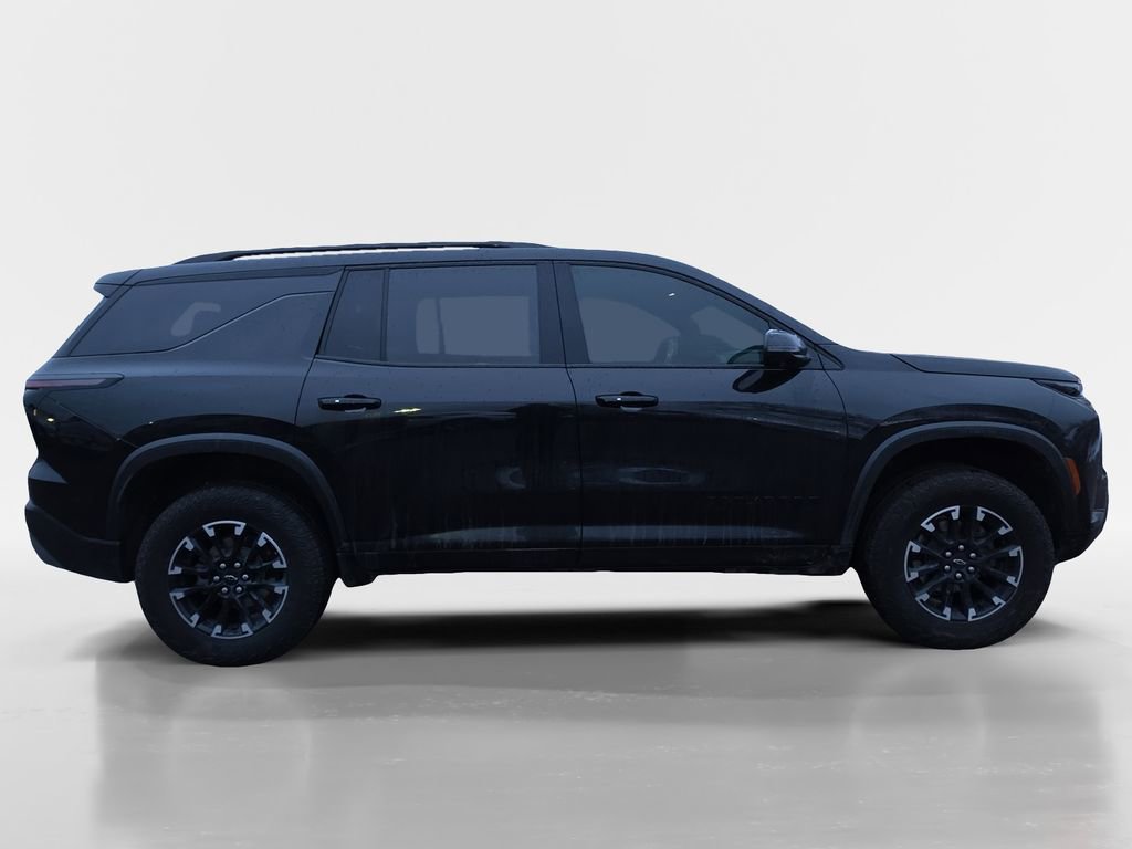 Used 2024 Chevrolet Traverse Z71 image 6