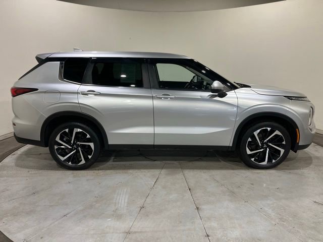 Used 2022 Mitsubishi Outlander ES image 7