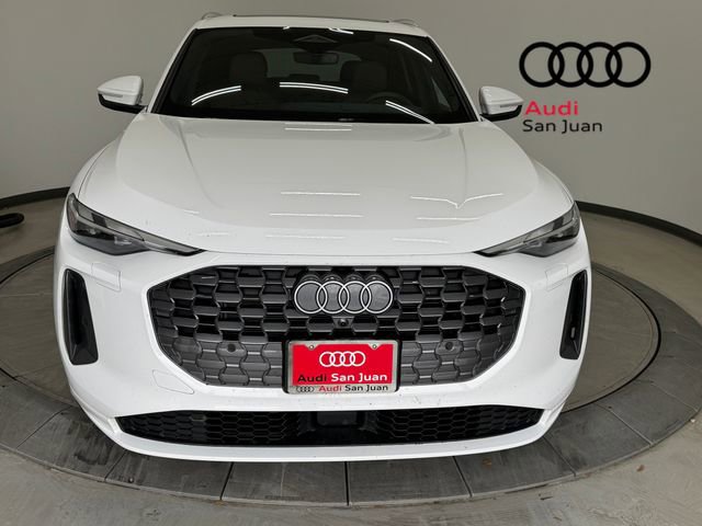 Used 2025 Audi Q5 Premium w/ Convenience Package image 2