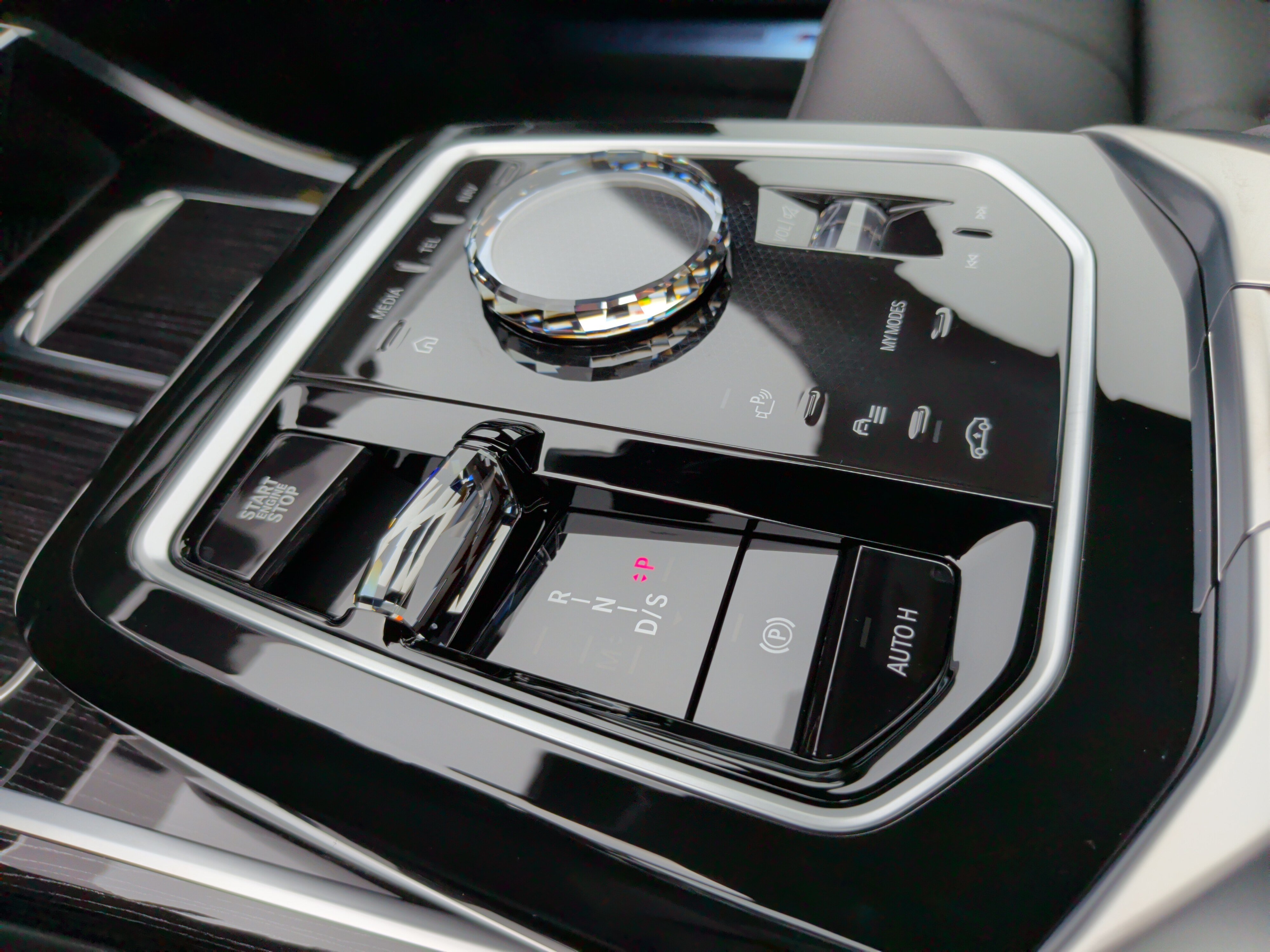 New 2026 BMW 740i RWD image 19