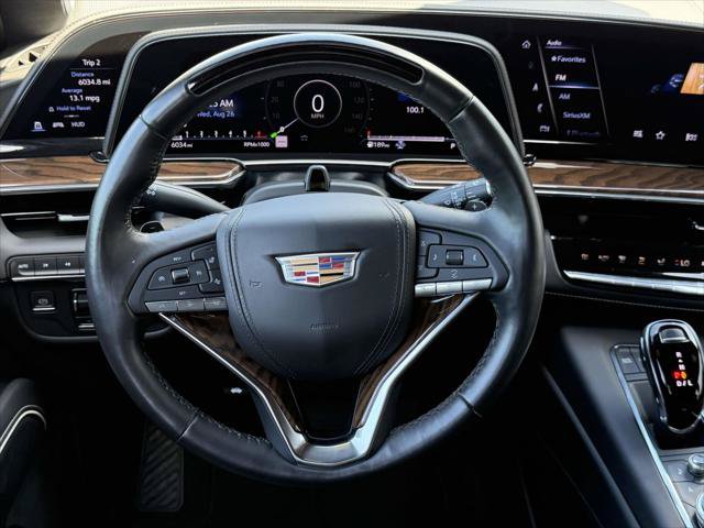 Used 2024 Cadillac Escalade ESV Premium Luxury Platinum AWD/4WD image 17