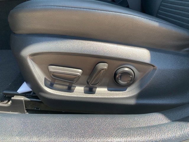 Used 2023 Toyota Camry SE image 21