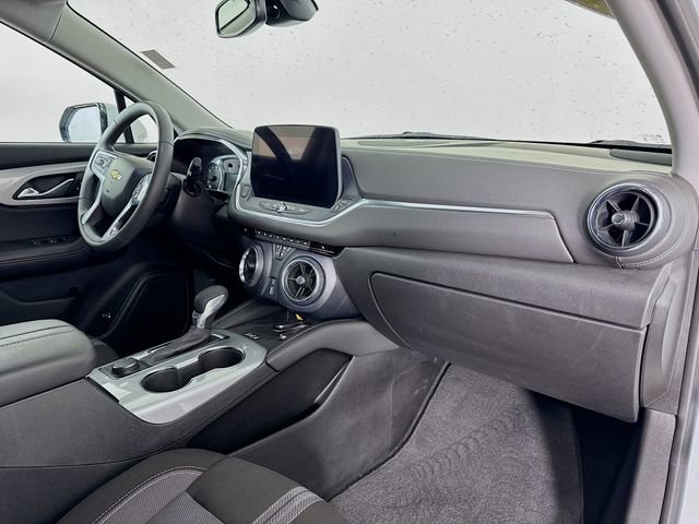 Used 2023 Chevrolet Blazer LT w/ Convenience Package FWD image 29