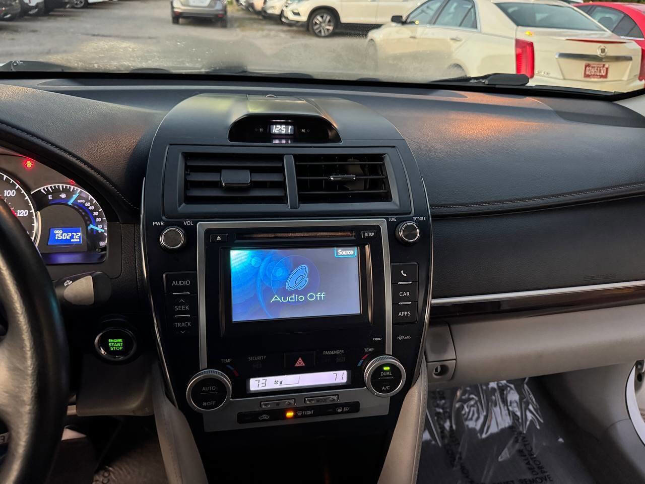 Used 2012 Toyota Camry XLE image 17