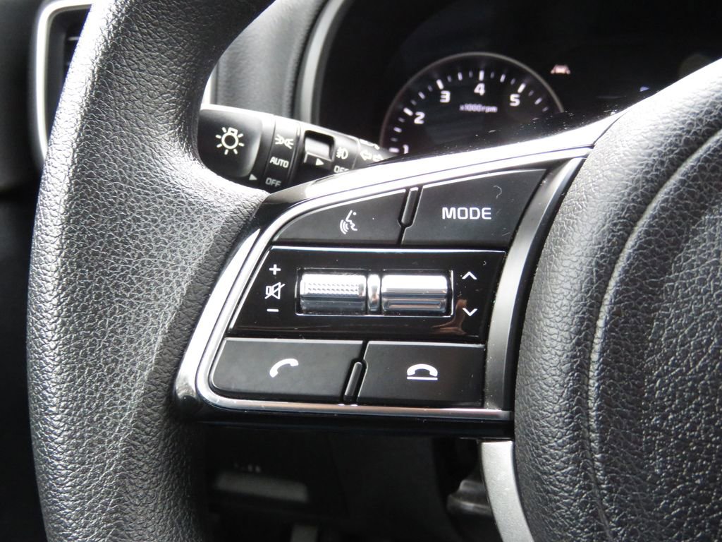 Used 2021 Kia Sportage LX w/ LX AWD Popular Package image 21