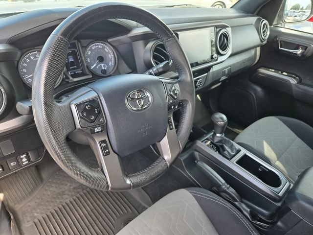 Certified 2020 Toyota Tacoma TRD Off-Road AWD/4WD image 12