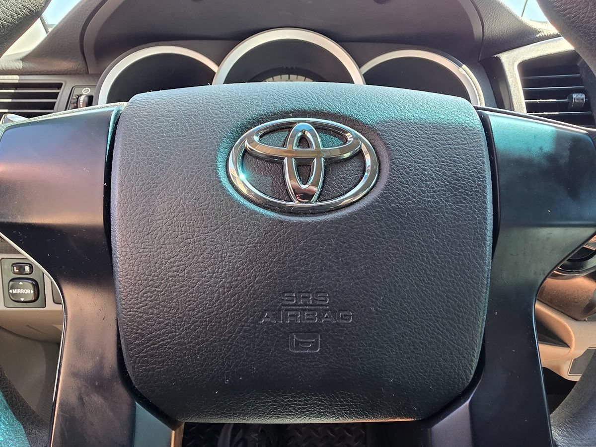 Used 2014 Toyota Tacoma 4x4 Double Cab image 29