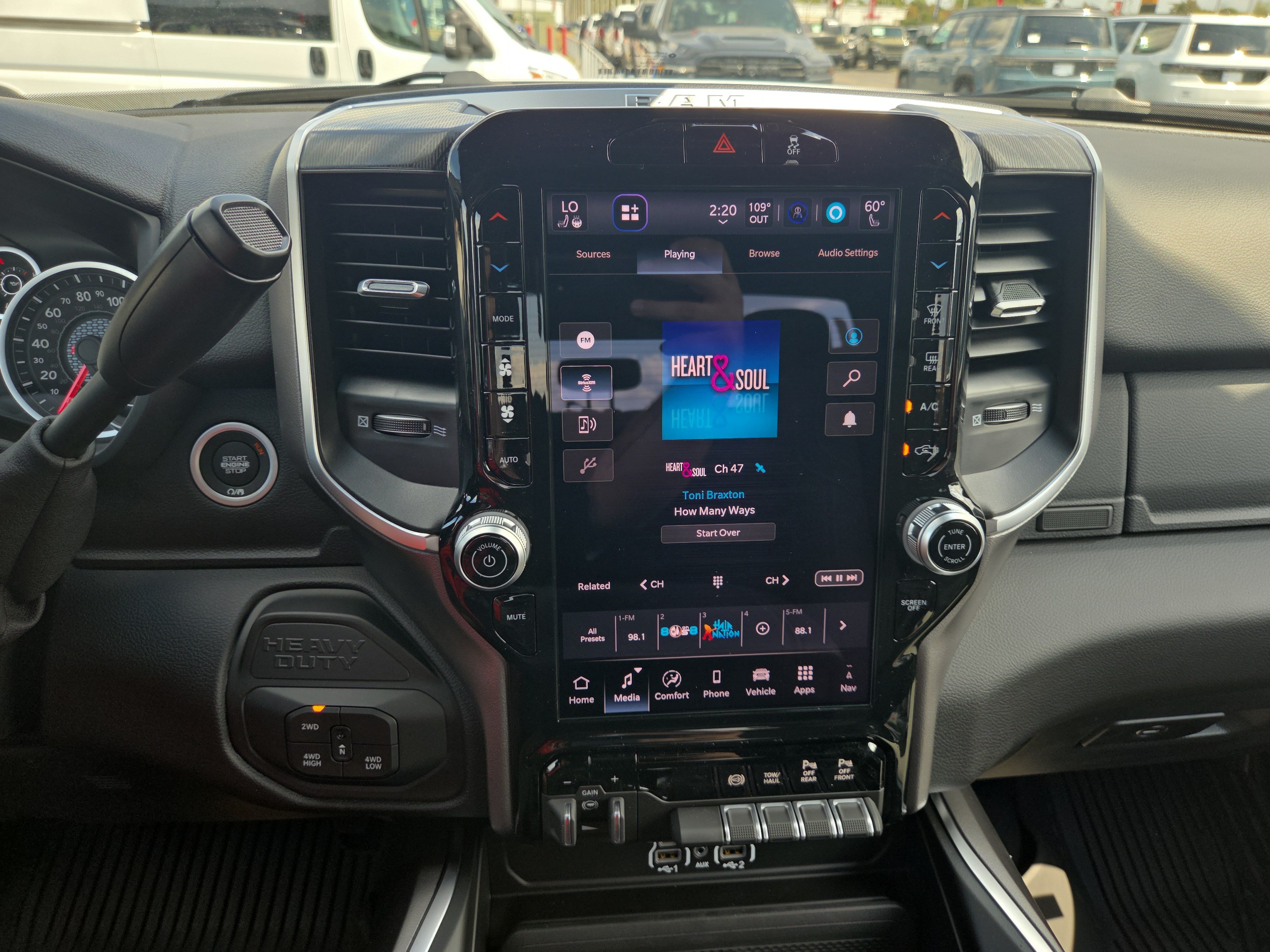 New 2027 RAM 2500 Big Horn AWD/4WD image 10