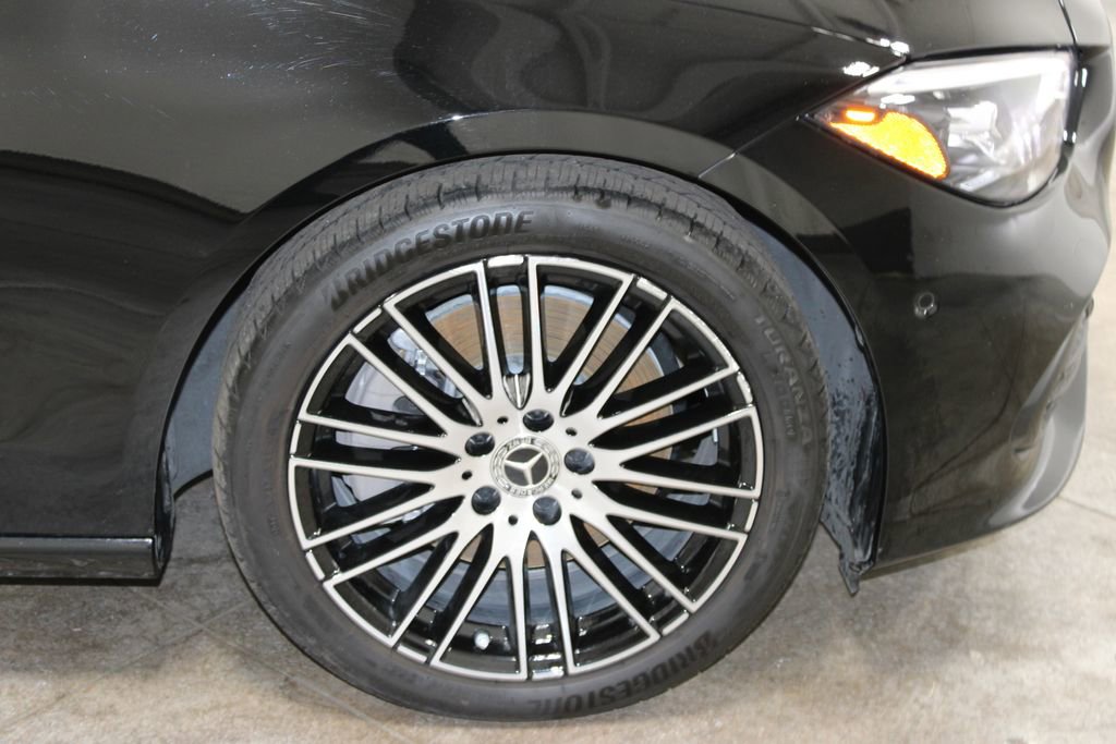 Used 2025 Mercedes-Benz C 300 Sedan image 43