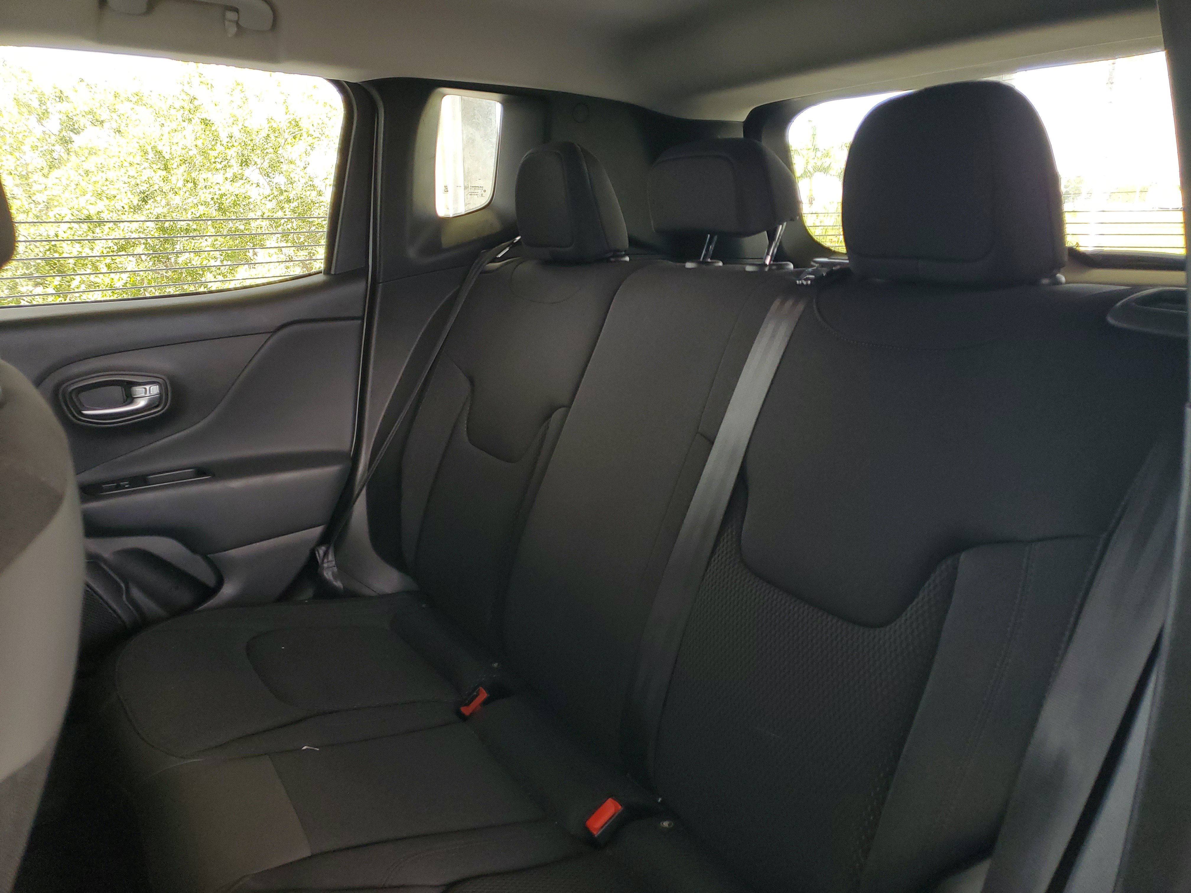 Certified 2020 Jeep Renegade Altitude AWD/4WD image 8