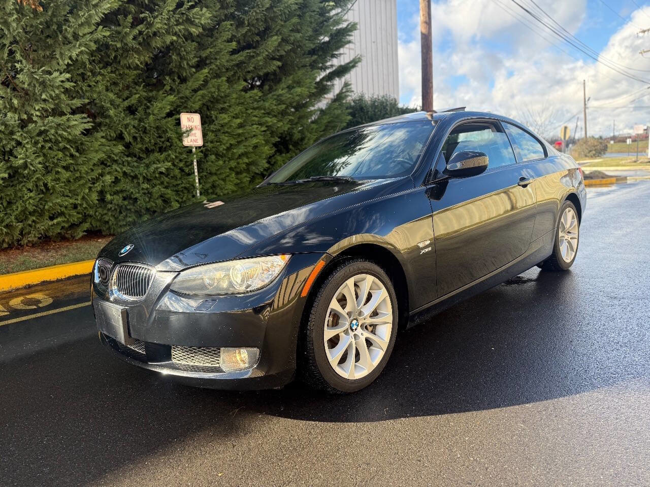 Used 2010 BMW 335i xDrive Coupe image 3