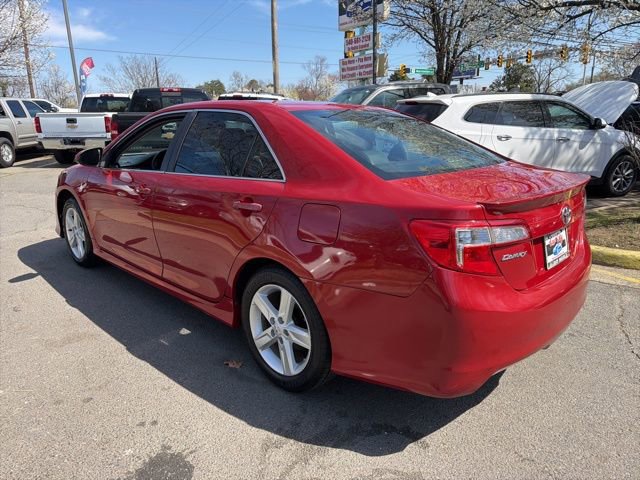 Used 2014 Toyota Camry SE image 4