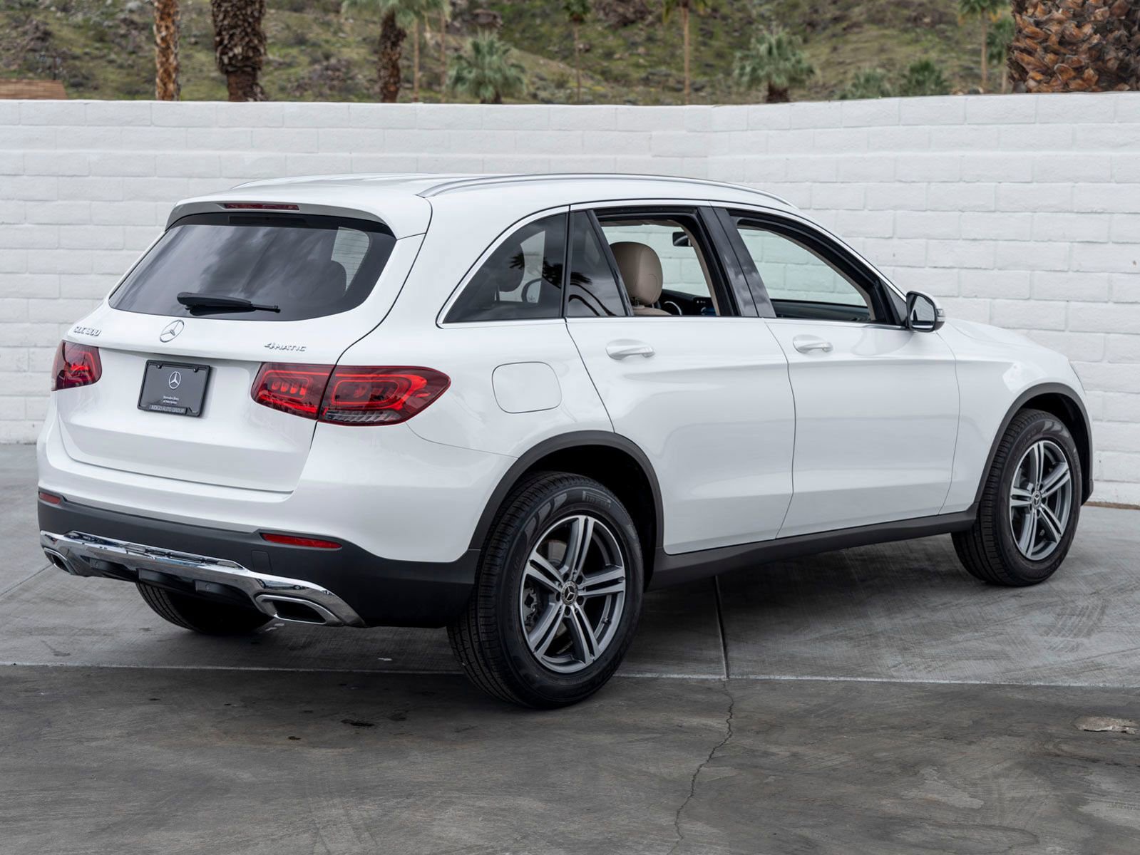 Used 2020 Mercedes-Benz GLC 300 4MATIC image 10