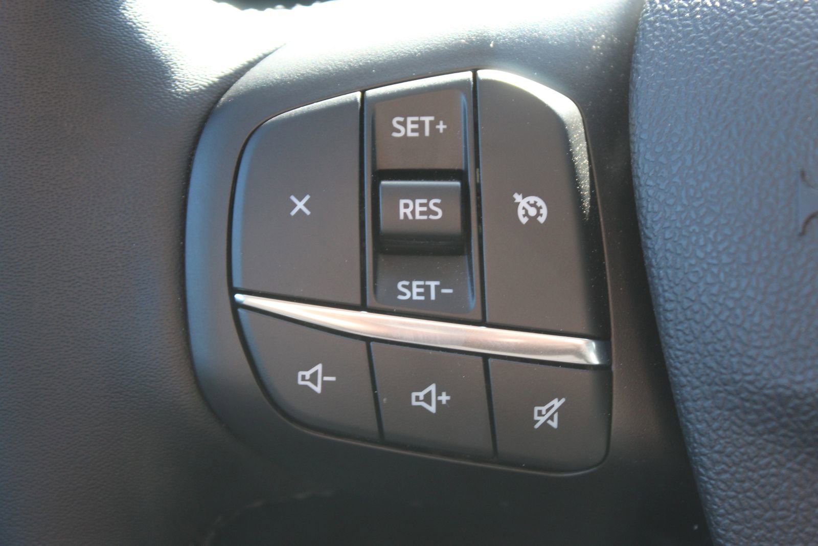 New 2025 Ford Maverick XLT w/ XLT Luxury Package image 26