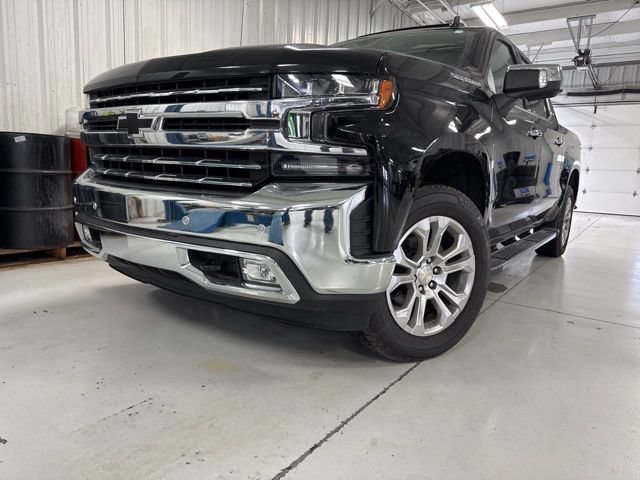 Used 2020 Chevrolet Silverado 1500 LTZ w/ LTZ Plus Package AWD/4WD image 33