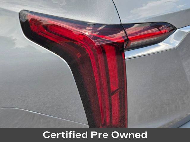 Certified 2025 Cadillac XT6 Luxury FWD image 11