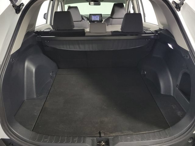 Used 2021 Toyota RAV4 XLE AWD/4WD image 28