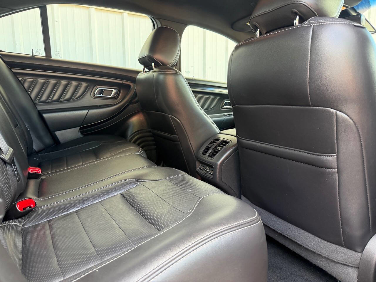 Used 2013 Ford Taurus SHO image 20
