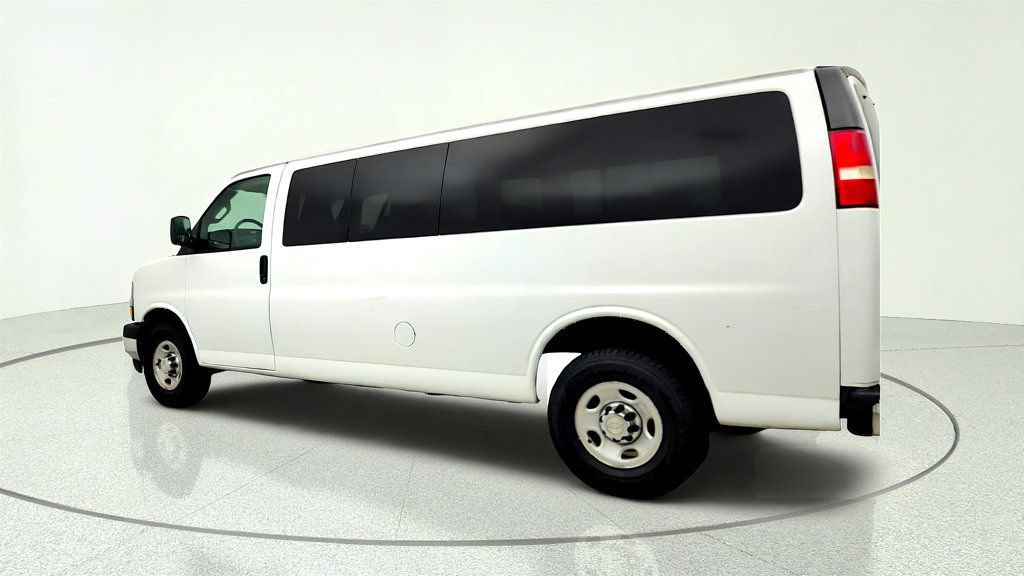 Used 2019 Chevrolet Express 3500 LT w/ LT Preferred Equipment Group RWD image 7
