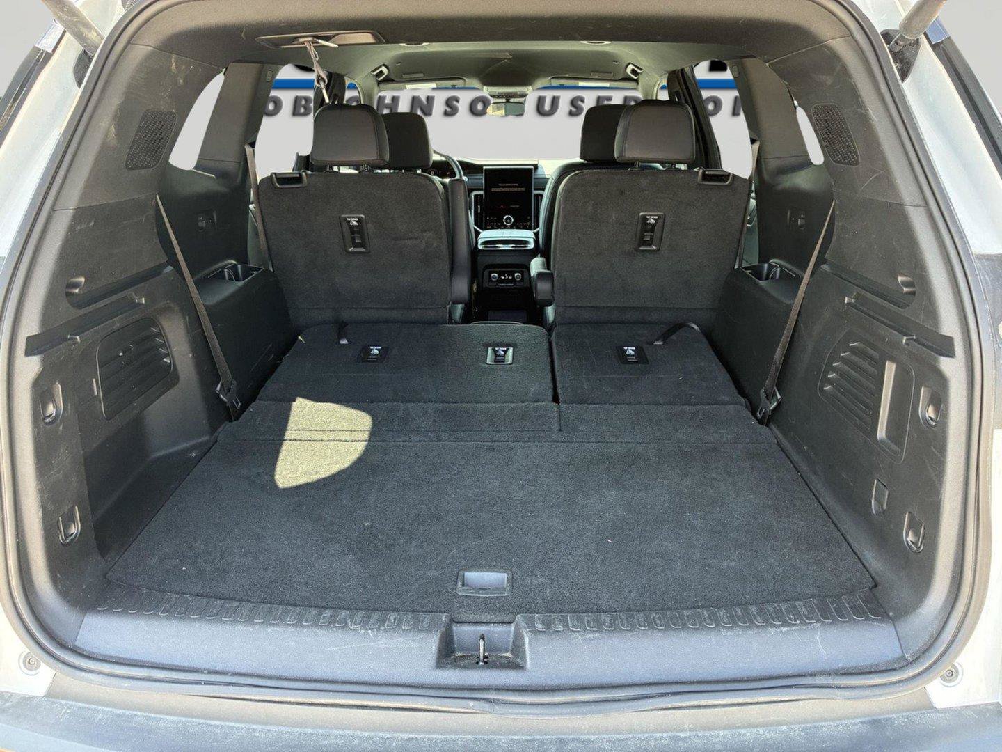 Used 2025 GMC Acadia Elevation w/ Elevation Premium Package AWD/4WD image 10