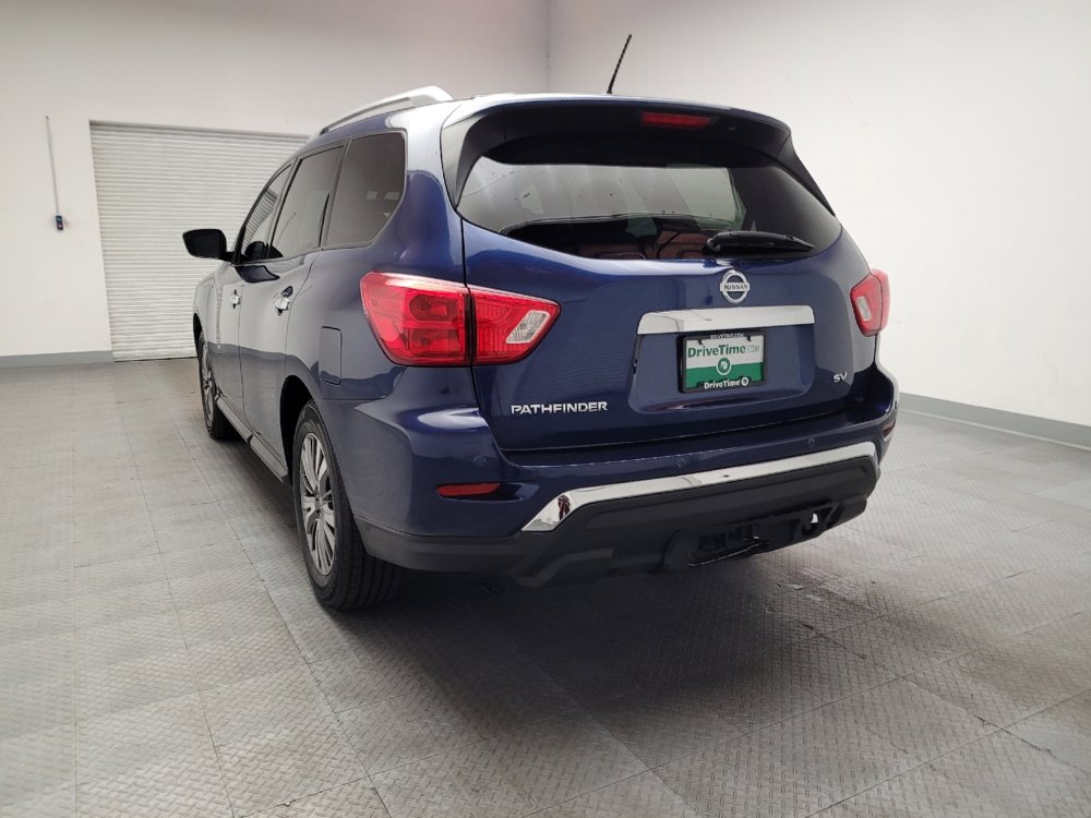 Used 2018 Nissan Pathfinder SV w/ SV Tech Package FWD image 6