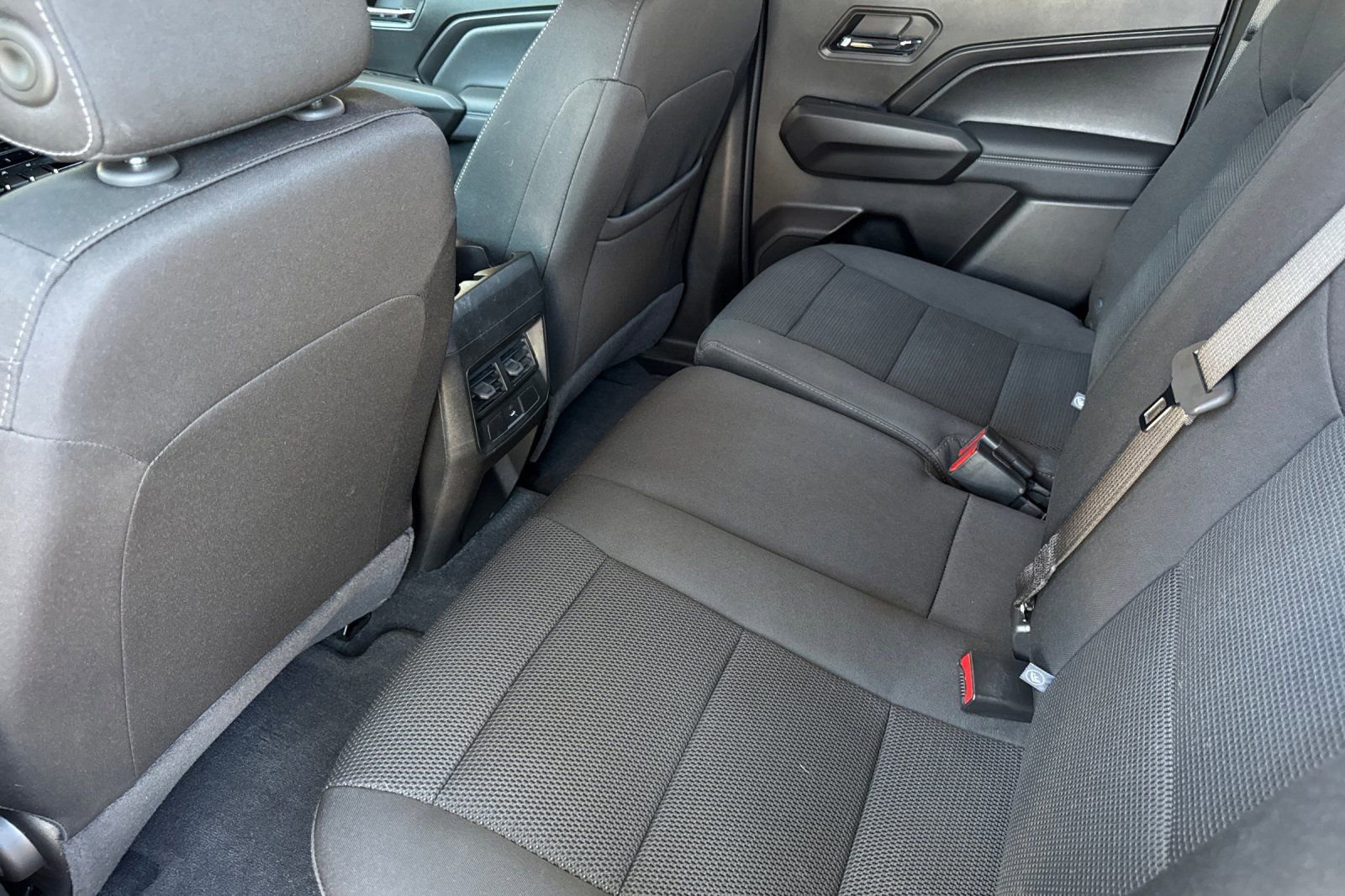 Used 2025 GMC Canyon Elevation RWD image 13
